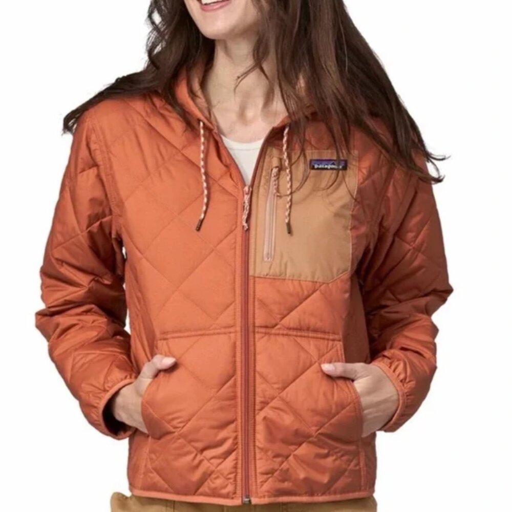 Patagonia Diamond Quilted Hooded Jacket in Almost New Condition